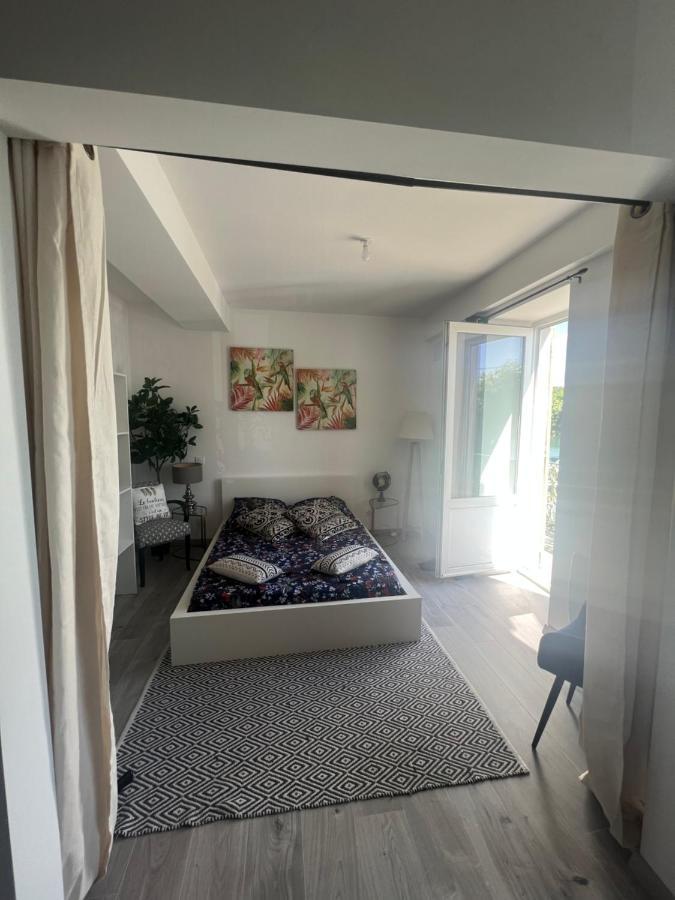 Appartement Prive « Rive Droite » Serrières-en-Chautagne Exteriör bild