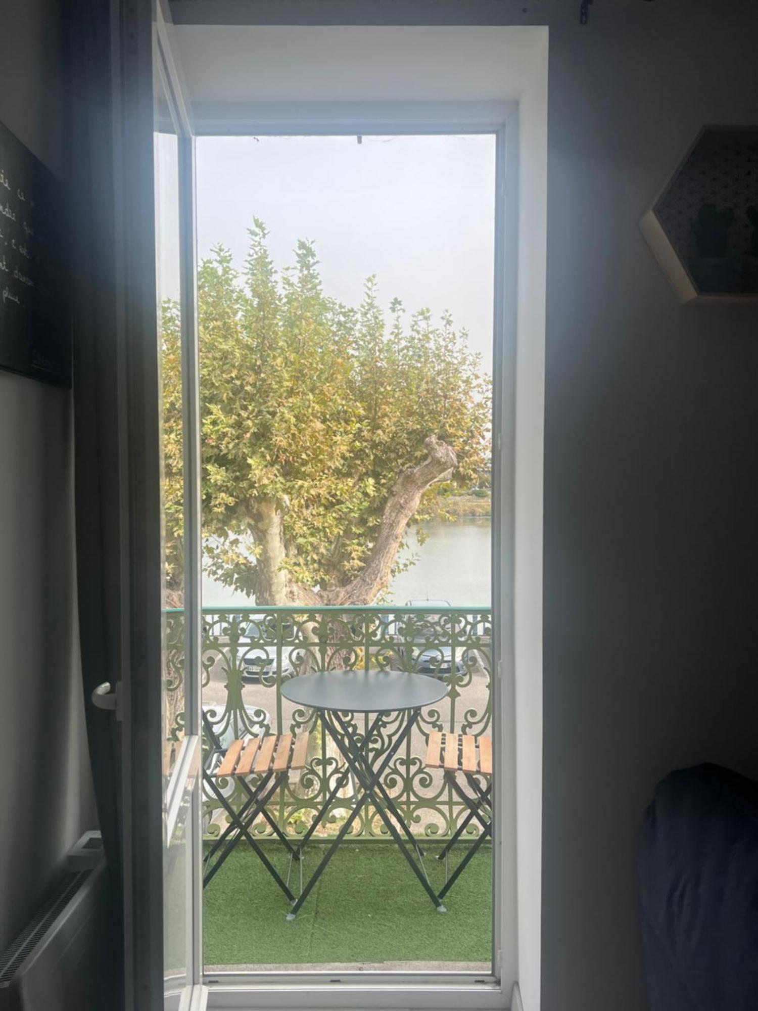 Appartement Prive « Rive Droite » Serrières-en-Chautagne Exteriör bild